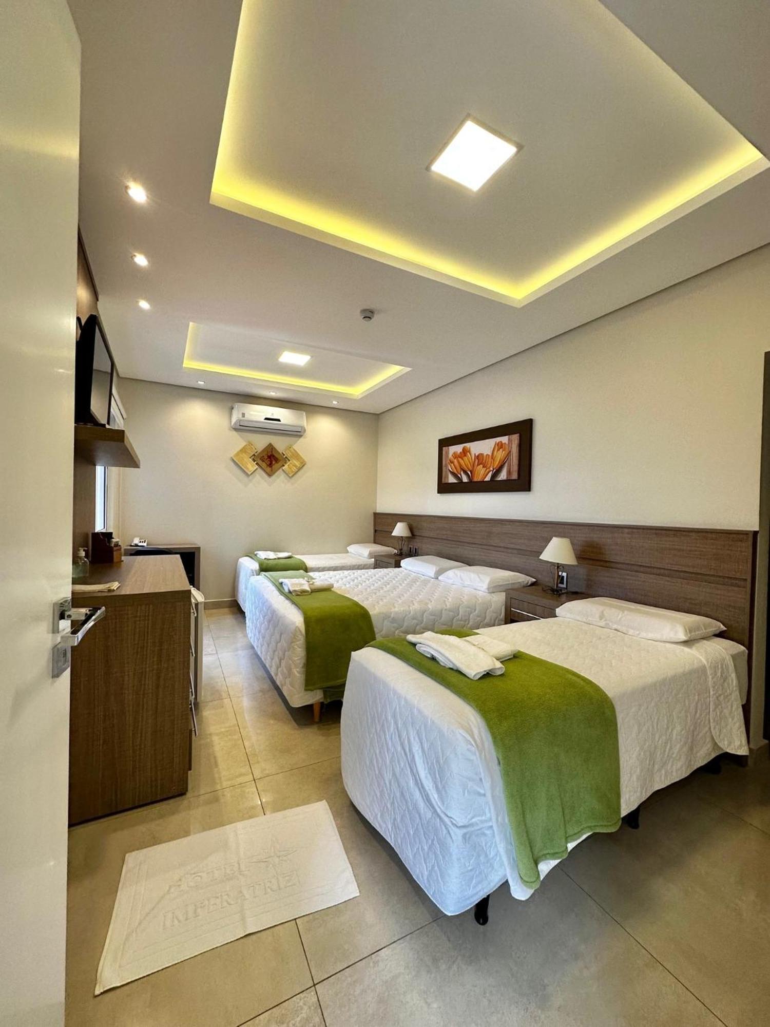 Telêmaco Borba Hotel Imperatriz מראה חיצוני תמונה